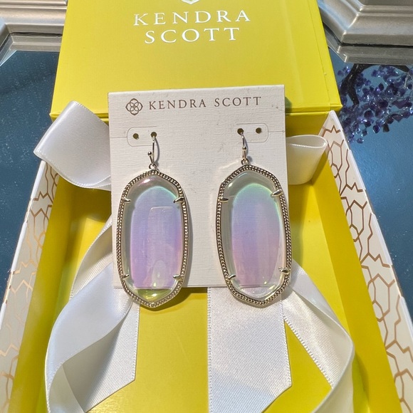 EUC Rare Kendra Scott Danielle Earrings Iridescent & Yellow Gold Gorgeous & HTF! - Picture 10 of 10